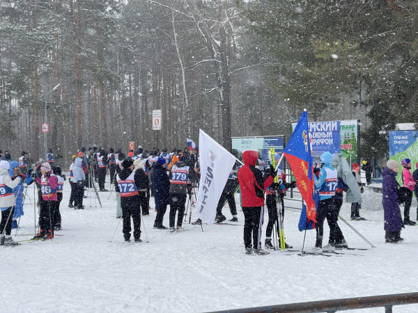 В парке «Прибрежный» Челнов прошла лыжная гонка с участием 300 камазовцев В парке «Прибрежный» Челнов прошла лыжная гонка с участием 300 камазовцев
