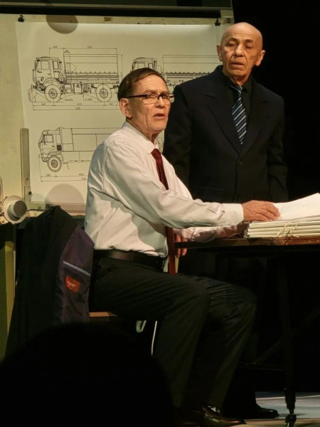 &laquo;Мустанг&raquo; на сцене: в Челнах проявили производственную драму о &laquo;КАМАЗе&raquo;