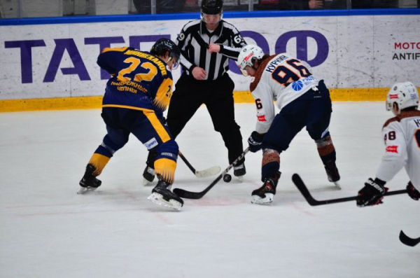 ХК &laquo;Челны&raquo; отправился на последний в данном сезоне выезд