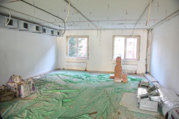 «Станет подарком всем жителям»: Наиль Магдеев проинспектировал ремонт «Замана» «Станет подарком всем жителям»: Наиль Магдеев проинспектировал ремонт «Замана»