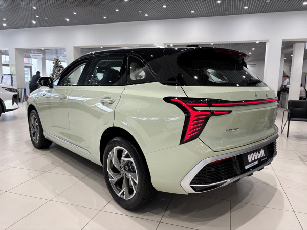 Красное Знамя премиума: почему HONGQI принуждает осуществить пересмотр восприятия о люксе Красное Знамя премиума: почему HONGQI принуждает осуществить пересмотр восприятия о люксе