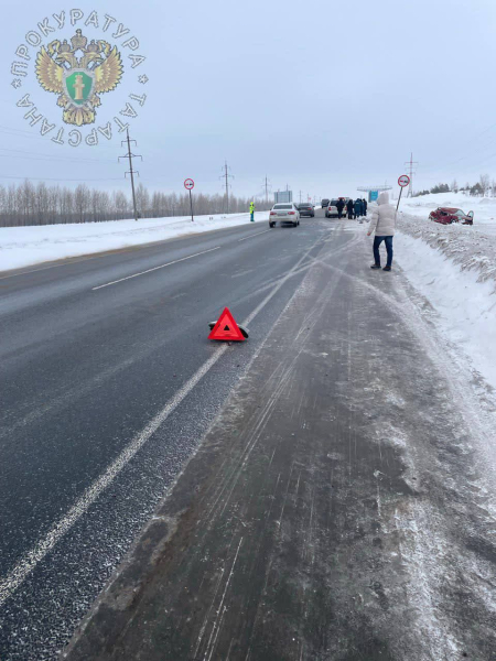 Трагичное утро: в Татарстане в трагедии на встречной полосе погибла пассажирка иномарки