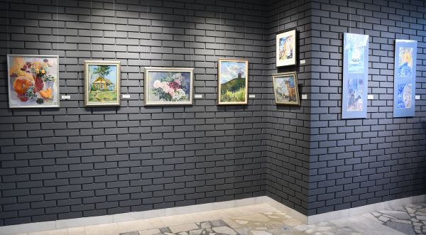 &laquo;В ритме сердца&raquo;: в картинной галерее открылась выставка Лилии Мустафиной-Хазиевой 