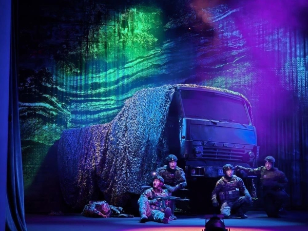 &laquo;Мустанг&raquo; на сцене: в Челнах проявили производственную драму о &laquo;КАМАЗе&raquo;