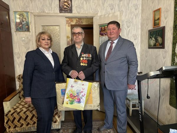 В Автозаводском районе почтили узников фашистских концлагерей В Автозаводском районе почтили узников фашистских концлагерей