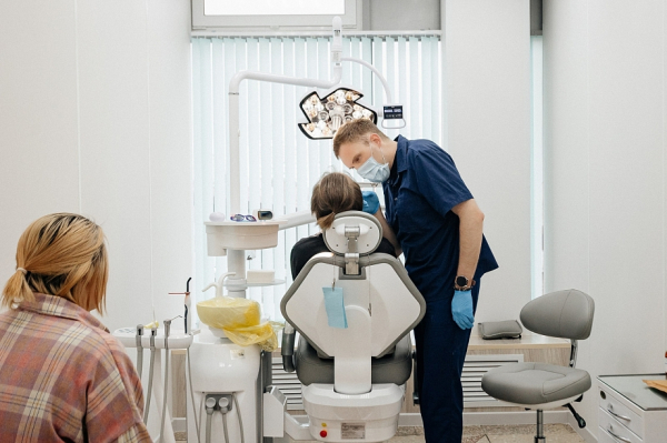 Ваша ухмылка &ndash; наша забота. Домашняя стоматология &laquo;Моя зубная Фея&raquo; открыла двери для взрослых пациентов