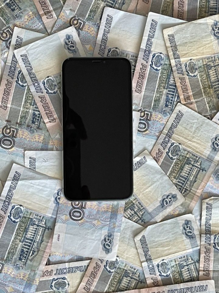 В Челнах курьер за фотоаппарат перевел 45 тысяч рублей мошенникам В Челнах курьер за фотоаппарат перевел 45 тысяч рублей мошенникам