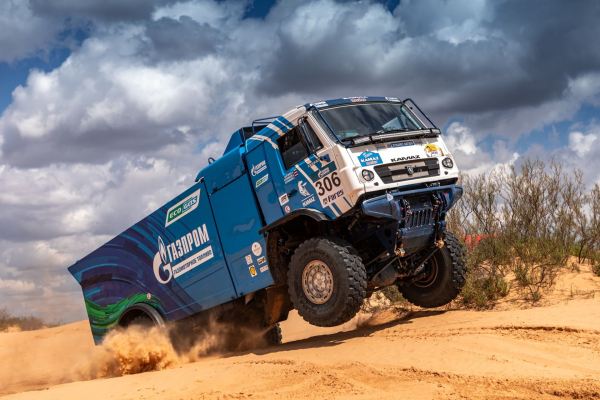 Дмитрий Сотников лидирует на &laquo;Золоте Кагана&raquo; после двух спецучастков