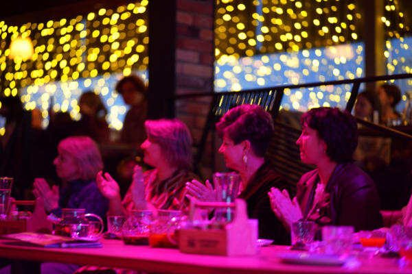 &laquo;Хрустальные принцессы&raquo;: в Челнах прошел показ мод в числе девченок-людей с ограниченными возможностями