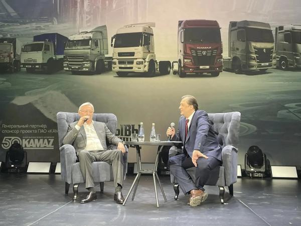 &laquo;При том объеме долга, простоев, недопонимания, что быть может впереди, взяться за это можно было только сгоряча&raquo;