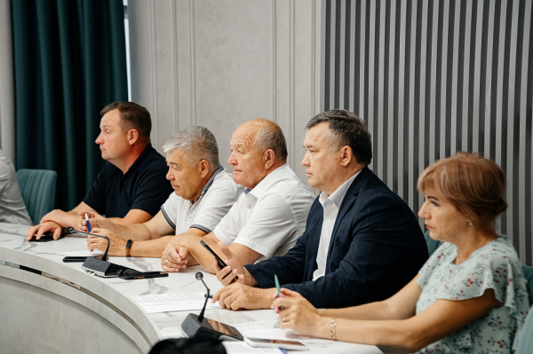 &laquo;Какие машинки наш автопром выпускает &ndash; это вопрос не к нам, не мы их делаем! Ну разве можно называть их &laquo;душегубками&raquo;?!&raquo;