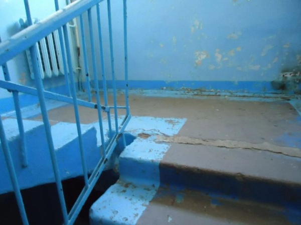 Управляющая компания Челнов получила штраф за немытые подъезды Управляющая компания Челнов получила штраф за немытые подъезды