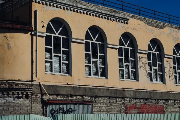 &laquo;Волнует, что здание длительное время стоит недостроенным. Охото, чтоб оно обрело законченный вид&raquo;