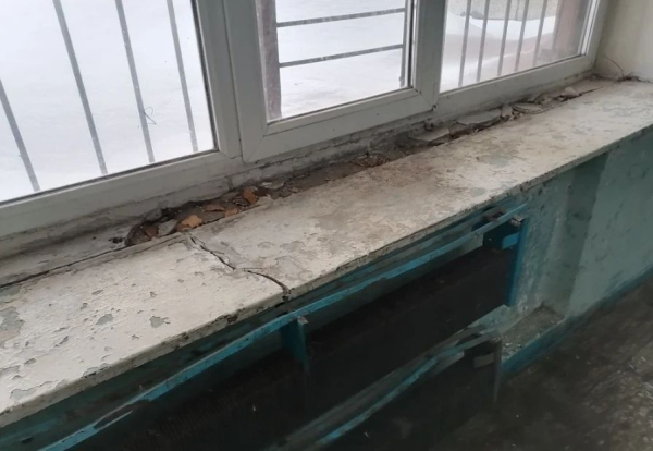 Управляющую компанию в Челнах оштрафовали за обшарпанный подъезд Управляющую компанию в Челнах оштрафовали за обшарпанный подъезд