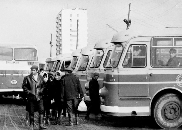 &laquo;Какие машинки наш автопром выпускает &ndash; это вопрос не к нам, не мы их делаем! Ну разве можно называть их &laquo;душегубками&raquo;?!&raquo;