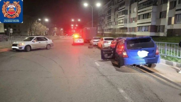 В Челнах шофёр автомобиля иностранного производства попал в БСМП после дорожно-транспортного происшествия