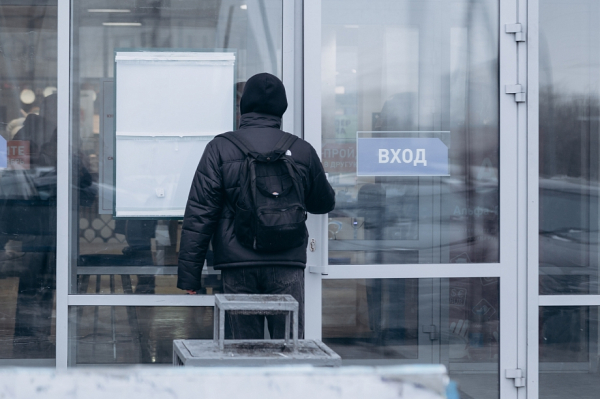 «Стукнуло по бизнесу чрезвычайно очень, почти все уходят. Торговые центры пустеют – люди уйдут в тень» «Стукнуло по бизнесу чрезвычайно очень, почти все уходят. Торговые центры пустеют – люди уйдут в тень»