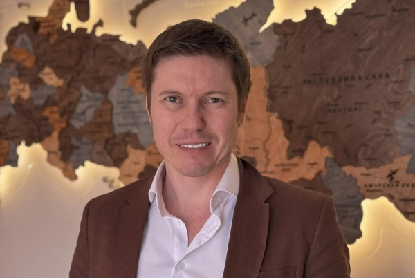 «Стукнуло по бизнесу чрезвычайно очень, почти все уходят. Торговые центры пустеют – люди уйдут в тень» «Стукнуло по бизнесу чрезвычайно очень, почти все уходят. Торговые центры пустеют – люди уйдут в тень»