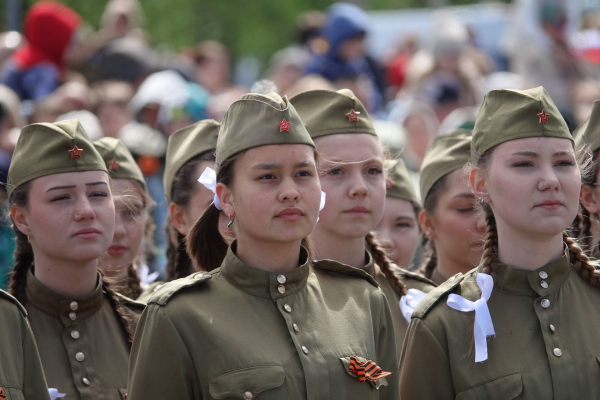 Фоторепортаж: в Челнах прошёл парад в честь 81-й годовщины Победы Фоторепортаж: в Челнах прошёл парад в честь 81-й годовщины Победы
