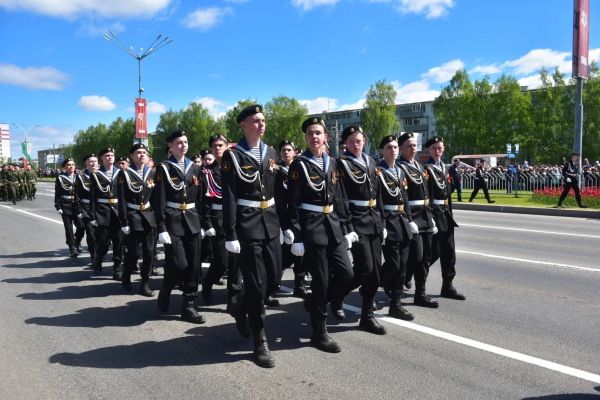 Парад Победы в Набережных Челнах в лицах (фоторепортаж) 
