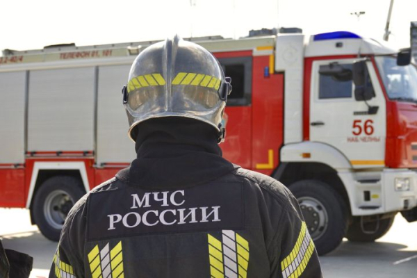 В Челнах в двух подъездах из-за курильщиков горел мусор В Челнах в двух подъездах из-за курильщиков горел мусор