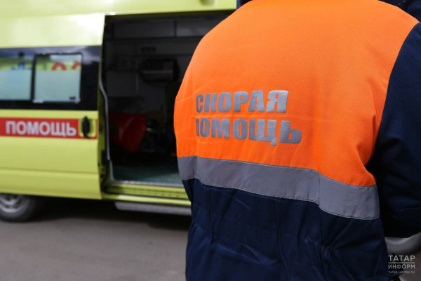 Врачи Челнов спасли мужчину после укуса змеи и тяжелой аллергии Врачи Челнов спасли мужчину после укуса змеи и тяжелой аллергии