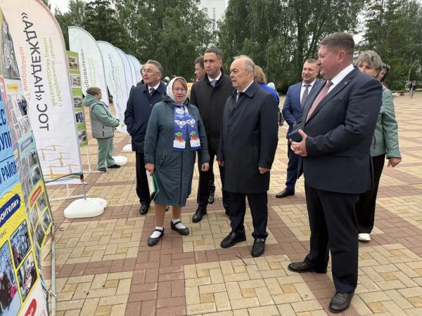 «Набережные Челны – это пример»: в городе открылась конференция деятельности ТОС «Набережные Челны – это пример»: в городе открылась конференция деятельности ТОС