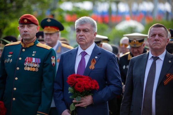 Наиль Магдеев возложили цветы к Могиле Неизвестного Солдата в Москве 