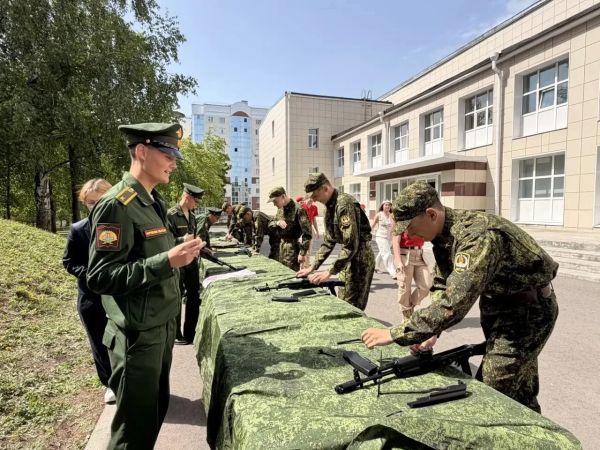 Кадеты Набережных Челнов завоевали первое место на региональном слете Кадеты Набережных Челнов завоевали первое место на региональном слете