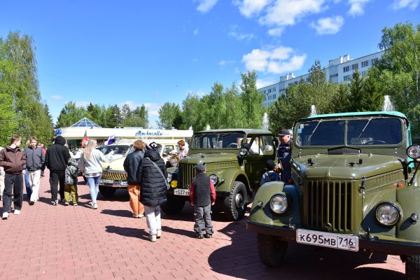 Как Набережные Челны отметили 81-ю годовщину Великой Победы Как Набережные Челны отметили 81-ю годовщину Великой Победы
