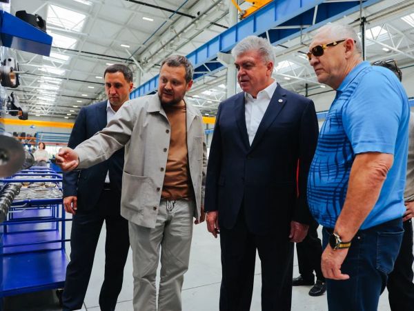 Наиль Магдеев посетил новые сверхтехнологичные производства холдинговой компании ТЭМПО Наиль Магдеев посетил новые сверхтехнологичные производства холдинговой компании ТЭМПО