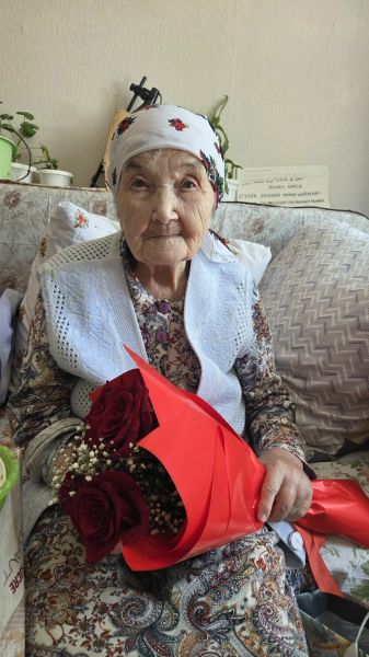 Ветеран Великой Отечественной Хазяр Загитова отметила 99-летие 