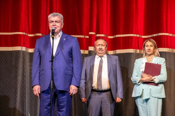 Ирада Аюпова открыла Фестиваль государственных театров в Челнах