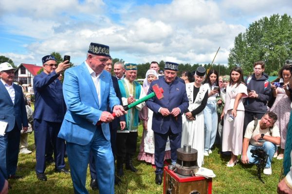 В Набережных Челнах ярко и масштабно отпраздновали Сабантуй – 2026 В Набережных Челнах ярко и масштабно отпраздновали Сабантуй – 2026