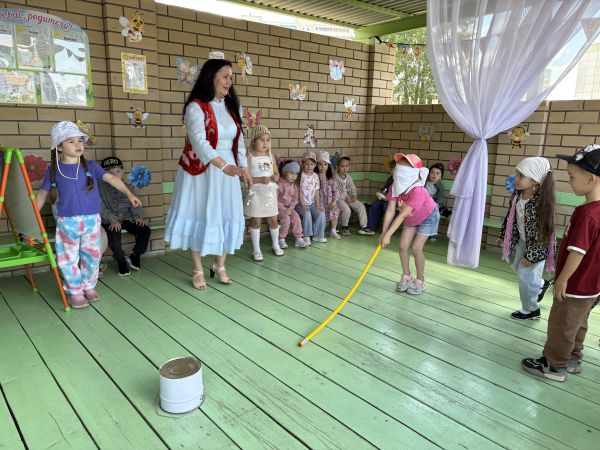 Юные челнинцы с задором встретили Сабантуй Юные челнинцы с задором встретили Сабантуй