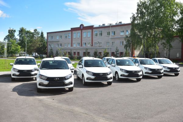 Наиль Магдеев поздравил челнинских сотрудников правоохранительных органов с 50-летием гарнизона милиции Наиль Магдеев поздравил челнинских сотрудников правоохранительных органов с 50-летием гарнизона милиции