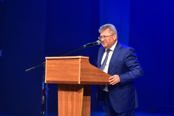 Набережночелнинский картонно-бумажный комбинат отметил 45-летие Набережночелнинский картонно-бумажный комбинат отметил 45-летие