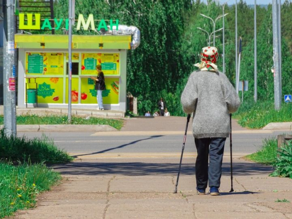 Челнинцам досрочно перечислят пенсии ко Дню России Челнинцам досрочно перечислят пенсии ко Дню России