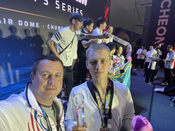Челнинец Даниил Жданов завоевал серебро командного чемпионата мира по тхэквондо 