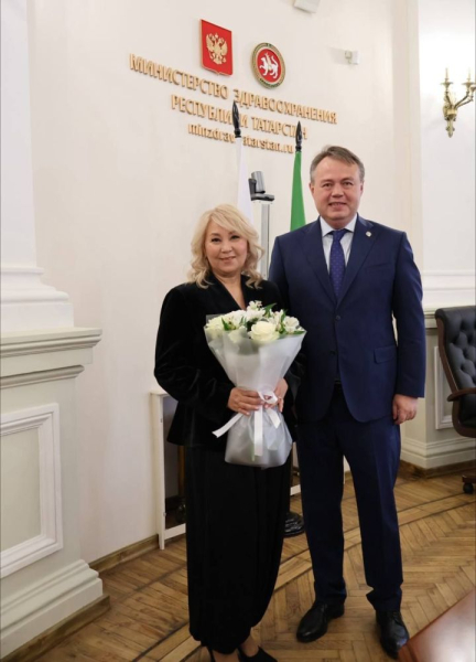 Доктор челнинского онкодиспансера получила звание &laquo;Заслуженный доктор республики Татарстан&raquo;