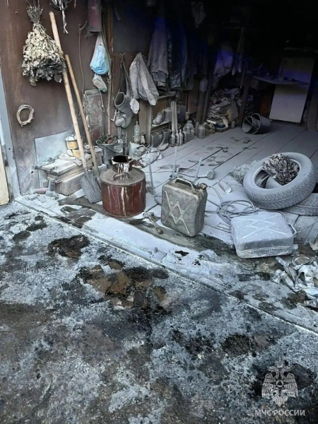 В Нижнекамском районе при пожаре в гараже пострадал мужчина В Нижнекамском районе при пожаре в гараже пострадал мужчина
