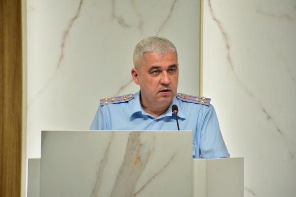 &laquo;Выход есть. Земли есть. Ясно, не в городе, но до ближайших участков, предлагаем??, 35&ndash;40 минут&raquo;
