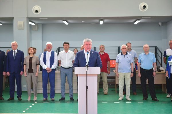 В Набережные Челны на турнир по волейболу сидя приехали участники СВО со всего Татарстана В Набережные Челны на турнир по волейболу сидя приехали участники СВО со всего Татарстана