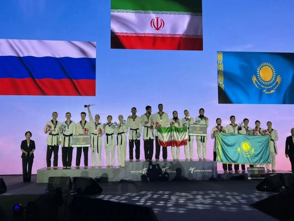 Челнинец Даниил Жданов завоевал серебро командного чемпионата мира по тхэквондо 