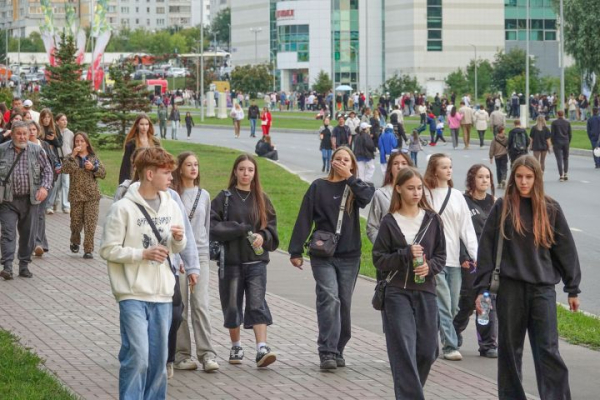 «Алкоголь заменил смартфон»: почему молодежь стала меньше пить «Алкоголь заменил смартфон»: почему молодежь стала меньше пить