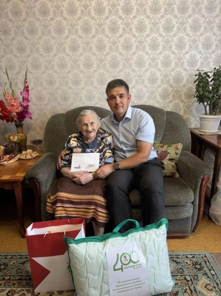 Ветеран войны Людмила Николаевна Соловьева отмечает свое 103-летие Ветеран войны Людмила Николаевна Соловьева отмечает свое 103-летие