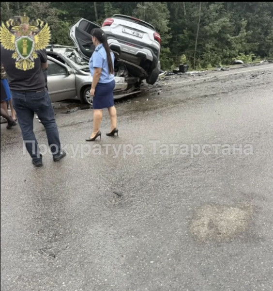 Три пассажира &laquo;Лады Искры&raquo; погибли в аварии в Татарстане