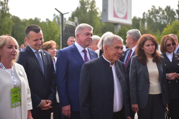 Рустам Минниханов высоко оценил образование Набережных Челнов Рустам Минниханов высоко оценил образование Набережных Челнов