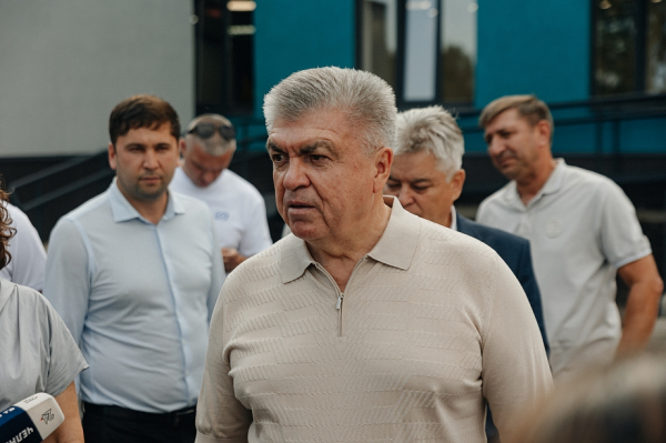 &laquo;Пусть они эту бюрократию решают, но нам дайте работать. Нам дайте доступ к помещениям!&raquo;