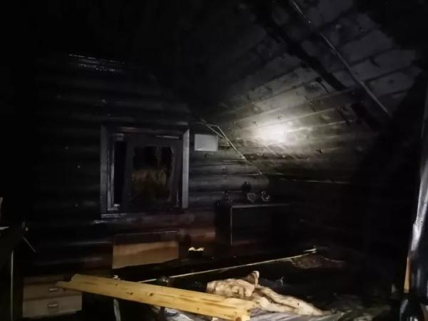 Вышла попить и осталась без дома: под Челнами выгорела дача пенсионерки Вышла попить и осталась без дома: под Челнами выгорела дача пенсионерки